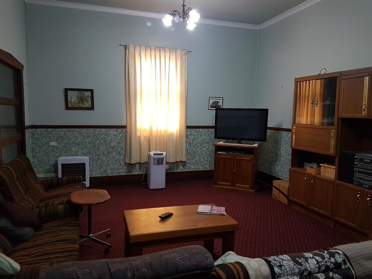 Cue Queen Of The Murchison Guest House & Cafe المظهر الخارجي الصورة